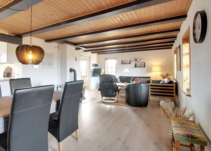 Karla - 100m From The Sea By Interhome